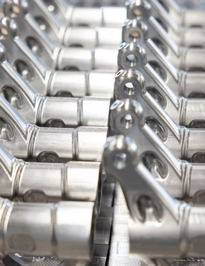 Gefräste Stahlteile in Kleinserie für Industrie von PAWA-Tech