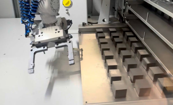 Roboter automatische Teilebeladung